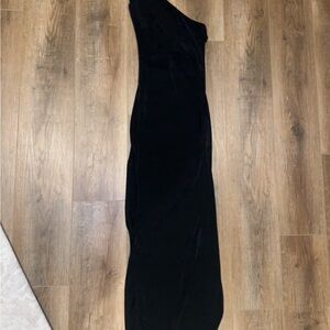 Boohoo Black One-Shoulder Maxi Dress